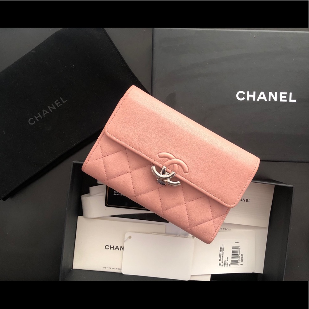 Chanel Caviar pink flap wallet